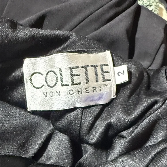 Elegant Black Lace Halter Dress - Picture 5 of 5